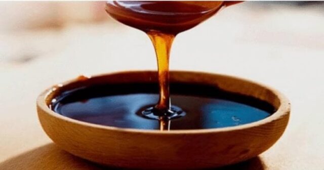What does HMF mean in molasses?